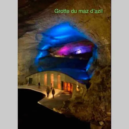 Koh Samet Siam Manahakhon & Apartmán Rieux-de-Pelleport